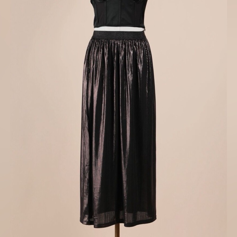 NWT 89th & Madison Metallic Skirt